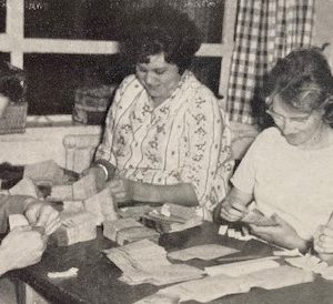 Preparing the pay slips and wage packets at Morlands Photo: Morlands Magazine, Christmas 1962