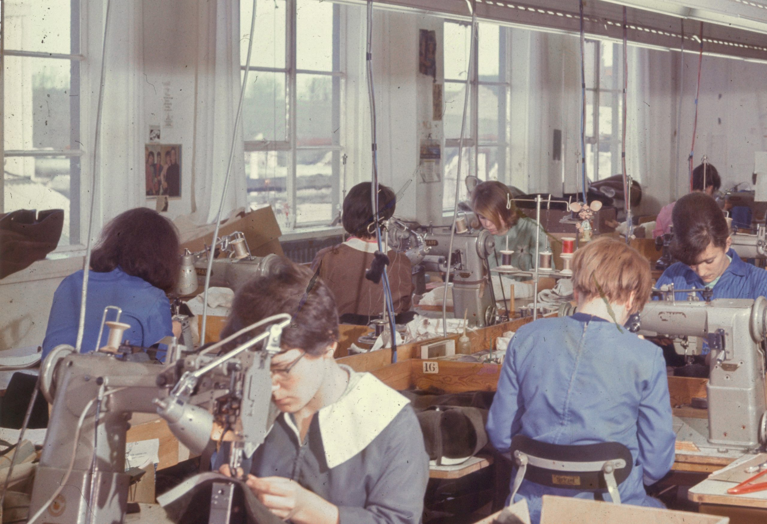 Machinists in the closing room, Morlands, 1977
Photo: Howard Stone